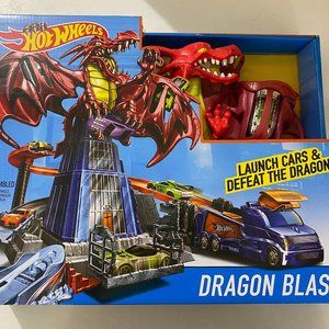 NWT Hot Wheels Dragon Blast Track Set
